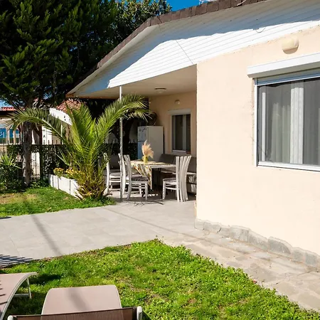 Happy * Nea Kallikrateia